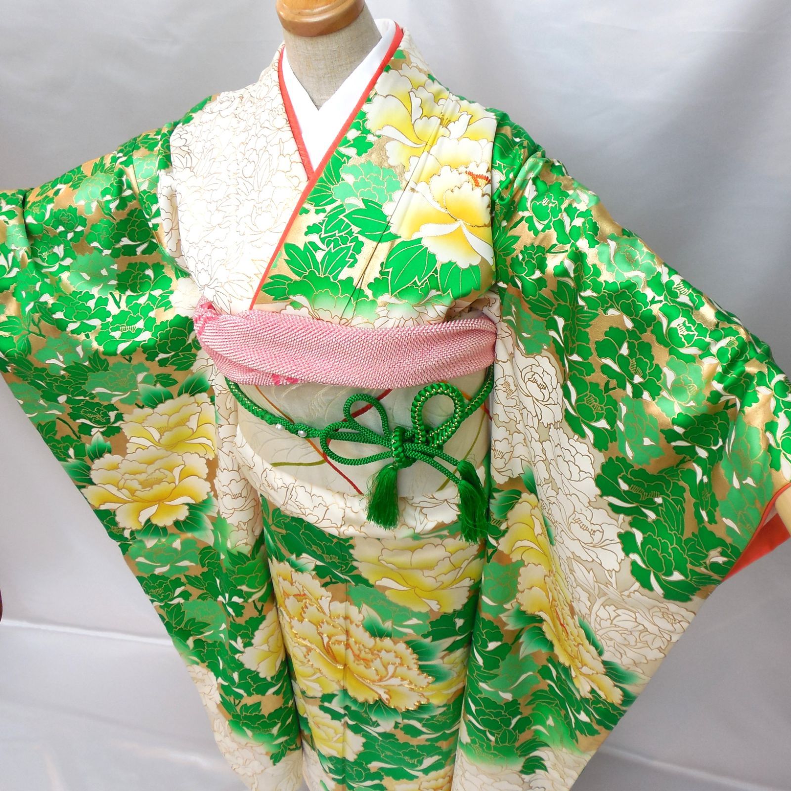 振袖　フルセット　白地　グリーン　緑　華やか　成人式　二十歳　可愛い フォロワ割】美品☆振袖フルセット 正絹 成人式 振袖 7点セット
