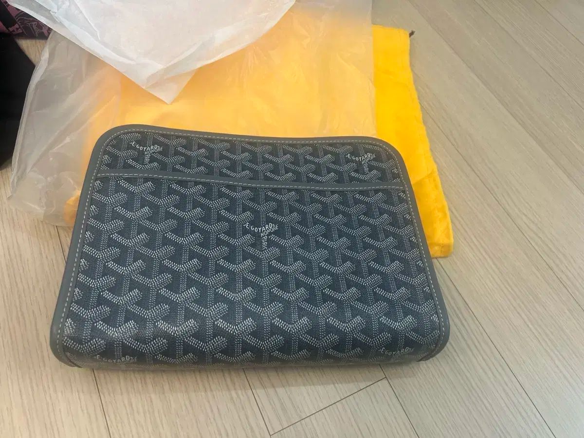 男性用クラッチ
