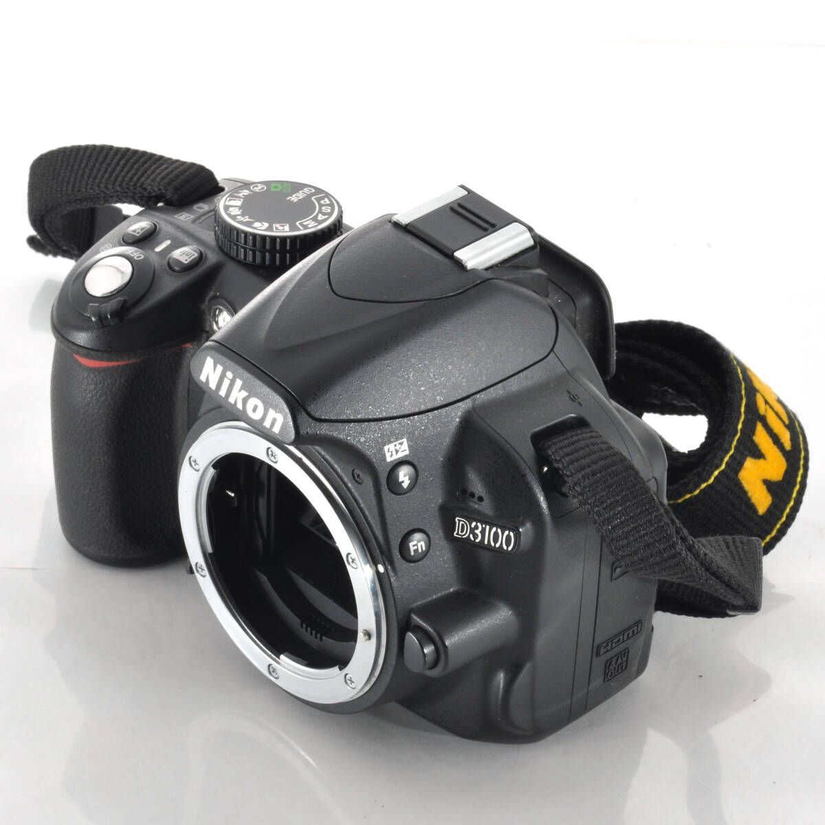 ニコン】Nikon D3100 [シャッター数2567回] + AF-S DX 18-55mm F3.5