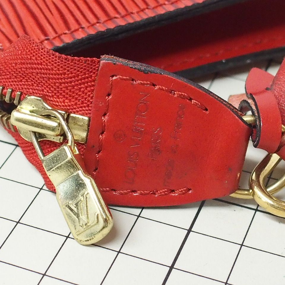 m001 F ルイヴィトン エピ ポシェット・アクセソワール レッド M5298M アクセサリーポーチ Louis Vuitton ヴィンテージ  ルージュ