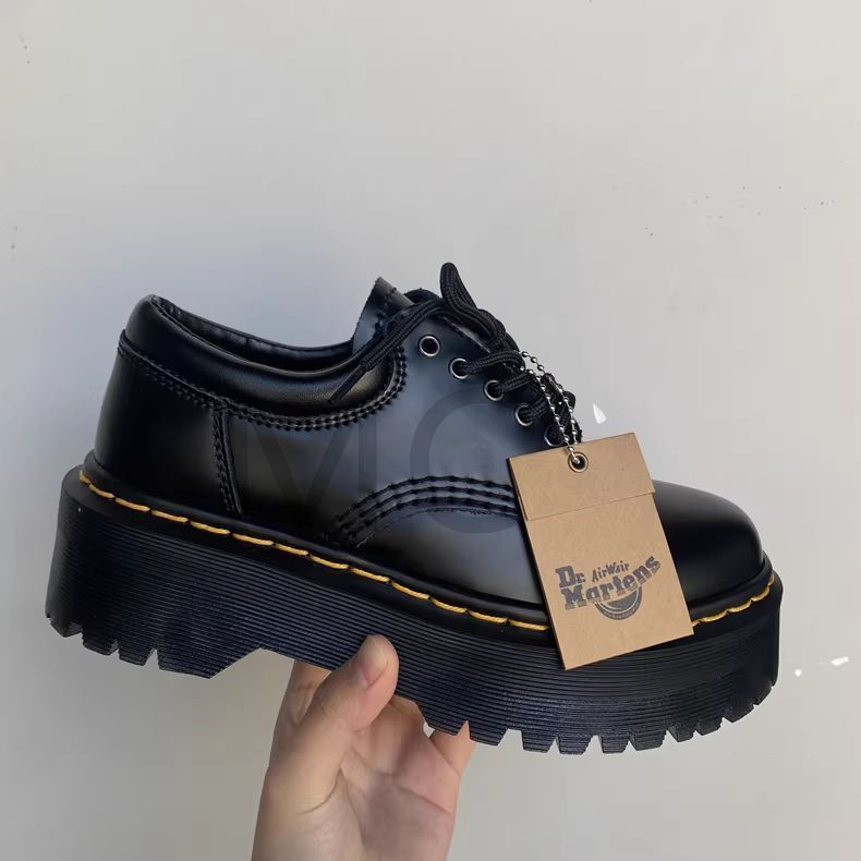 8053 厚底マーチンブーツ