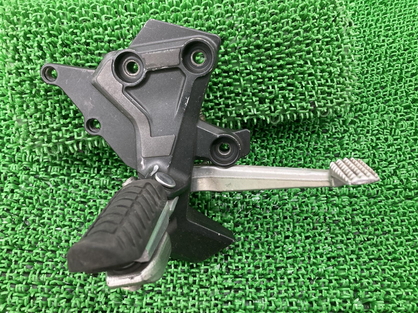 H2SX SE ステップ 右 1419 カワサキ 純正 中古 バイク 部品