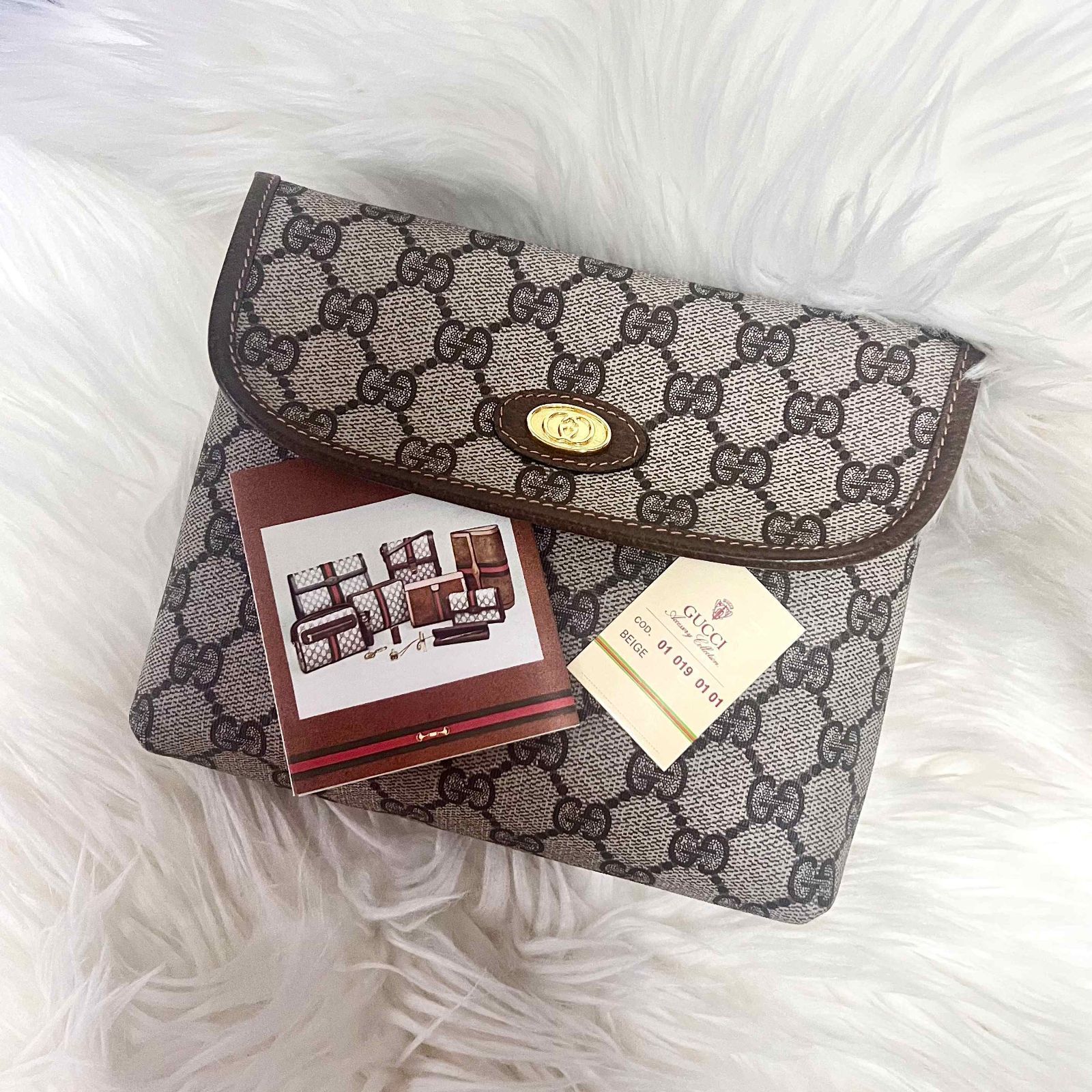 クラッチバッグ 680394494