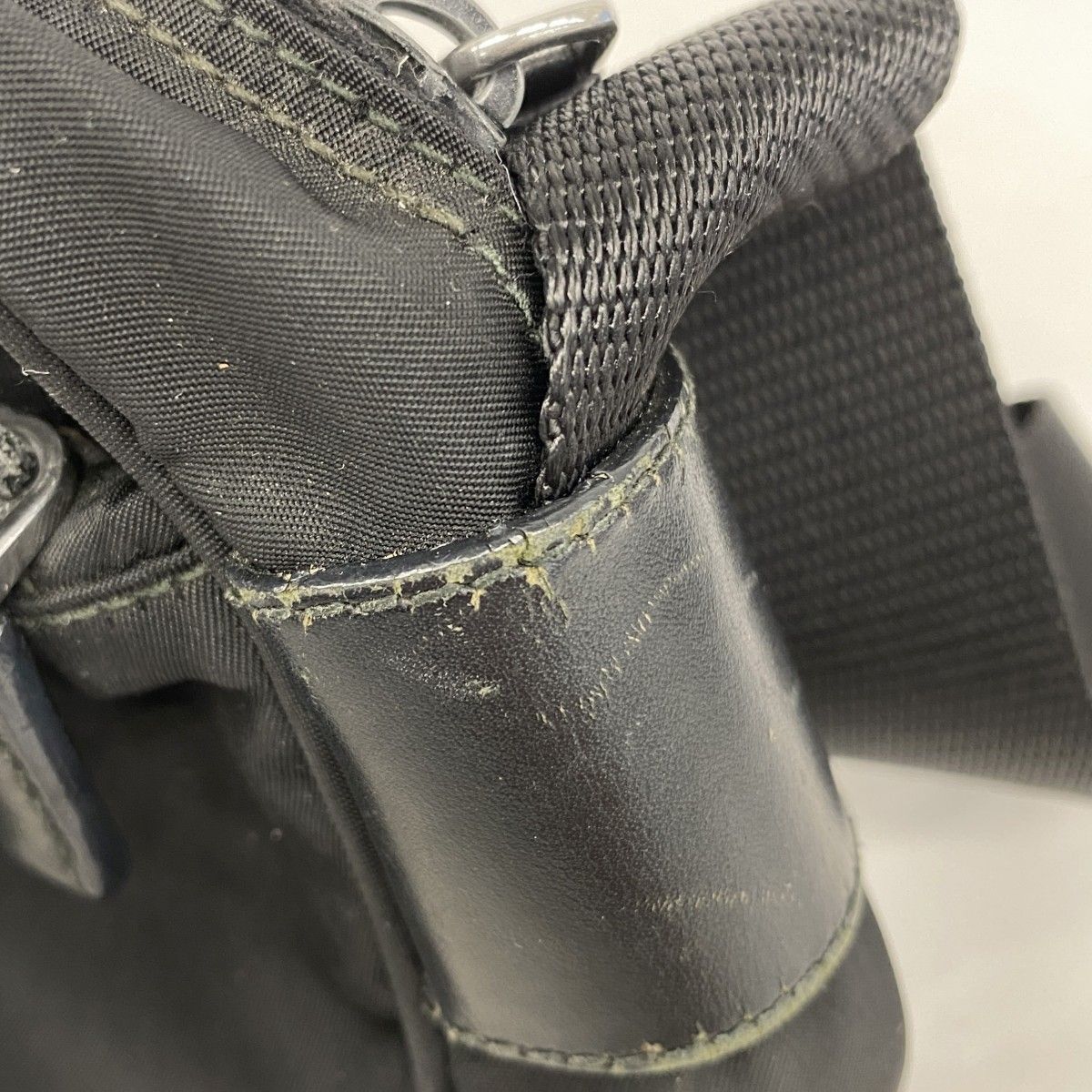 5id4752】プラダ ショルダーバッグ ナイロン ブラック シルバー金具  