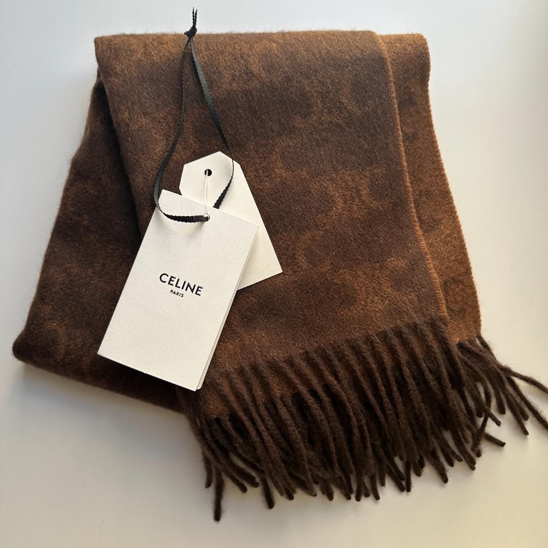 新品未使用 正規品 セリーヌ トリオンフ ロゴ モノグラム マフラー