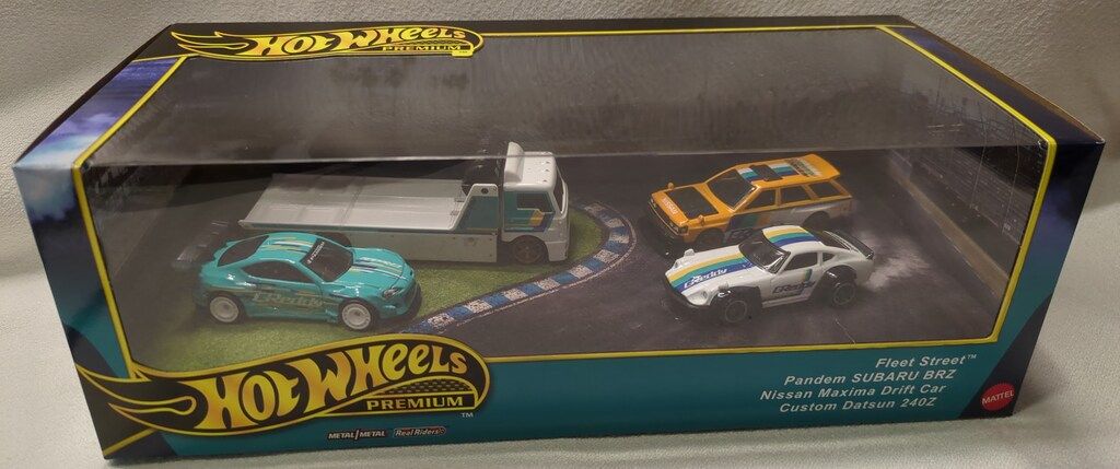 MATTEL HotWHeeLs PREMIUM COLLECTOR SET Fleet Street HRT53