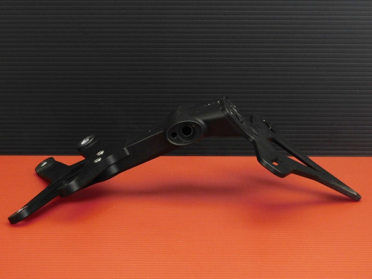 フェンダーレス f0699F24m