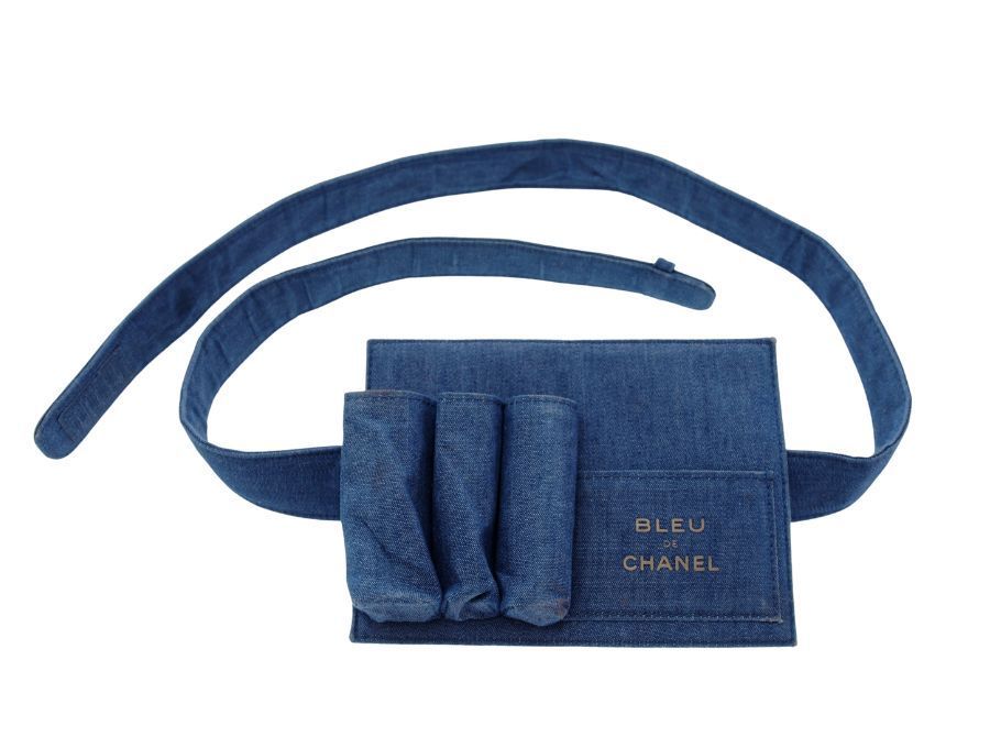 ウエストポーチ