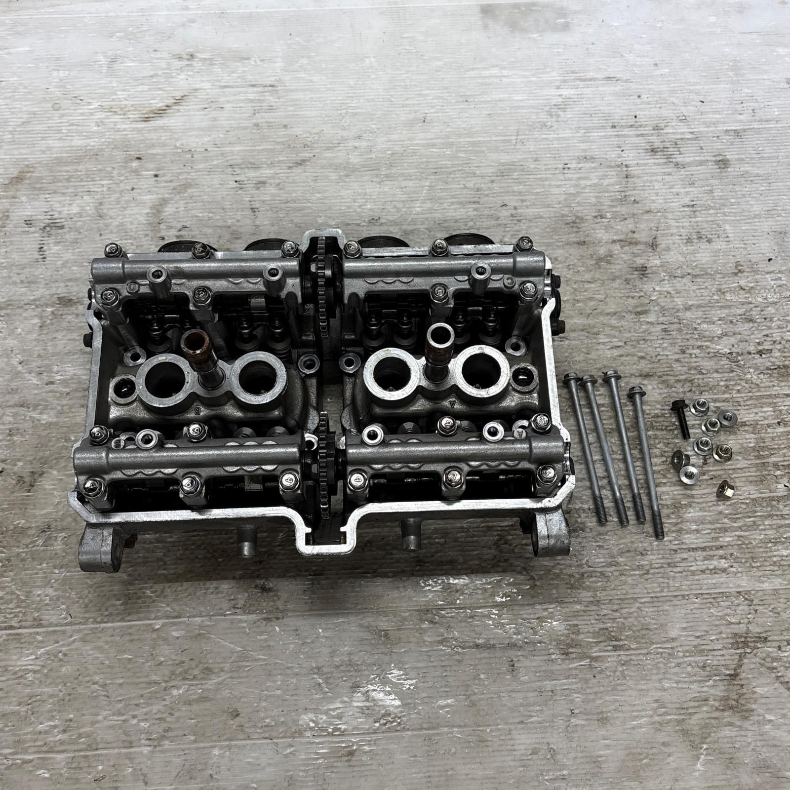 SUZUKI バンディット250 GJ77A シリンダーヘッド ASSY スズキ