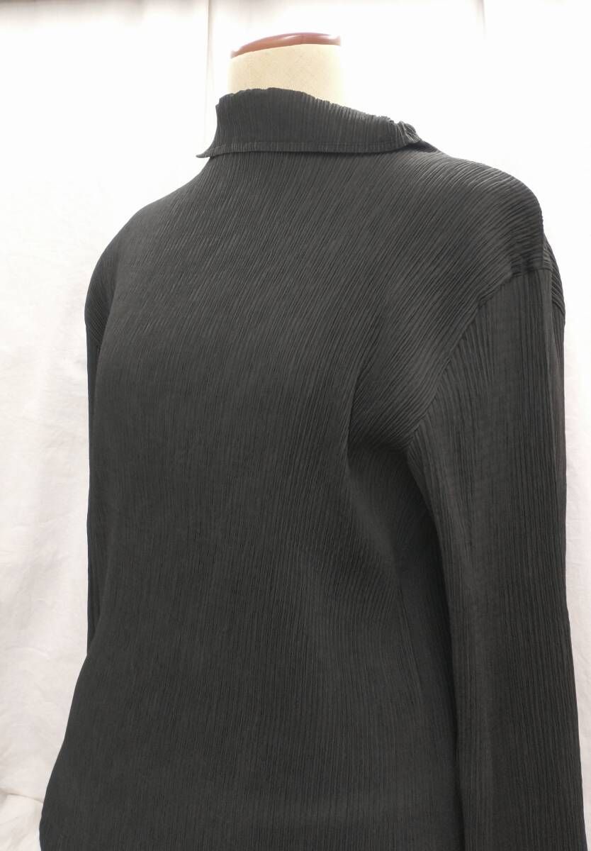 ISSEY MIYAKE イッセイミヤケ ハイネック リブ カットソー 長袖