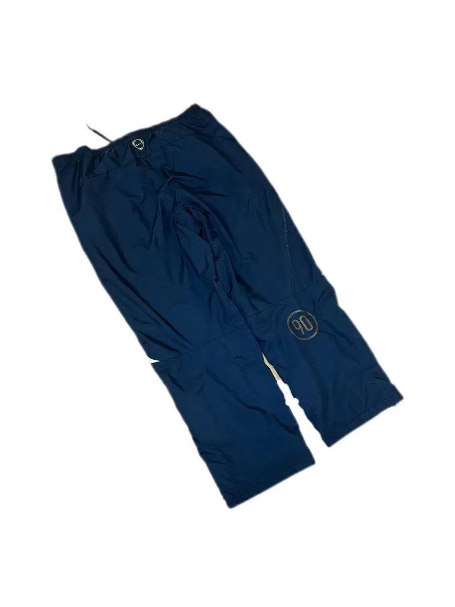 トラックパンツ