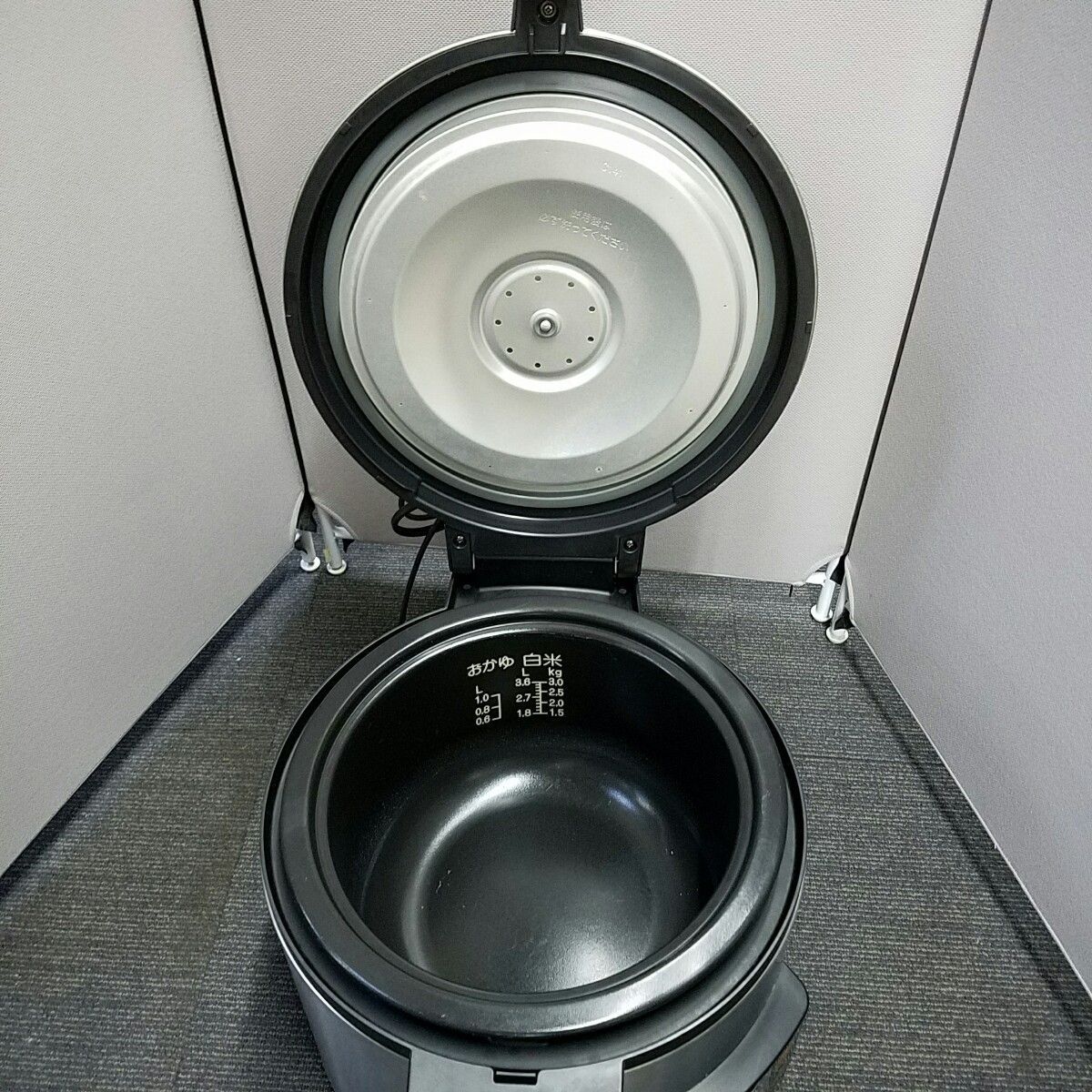 象印 マイコン炊飯ジャー 2升 3.6L NS-QC36 2021年製 業務用 - メルカリ
