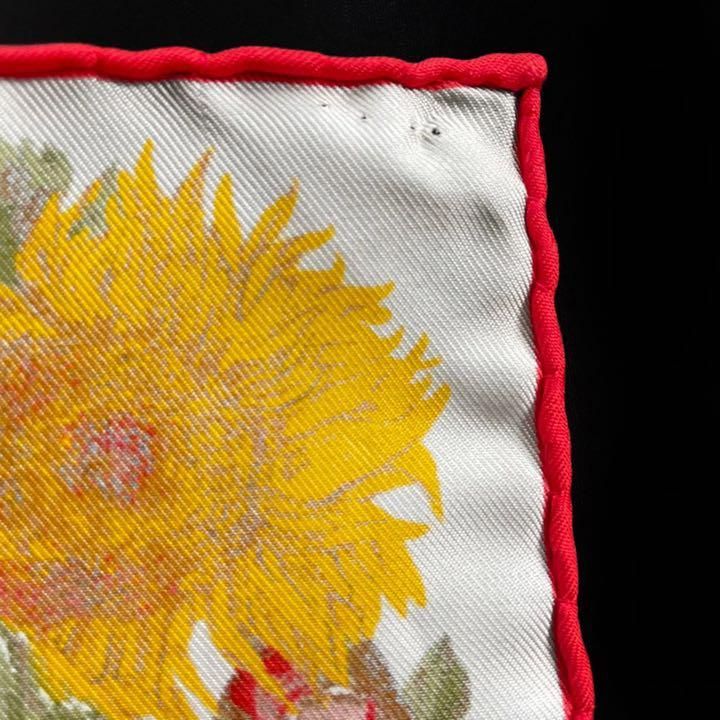 GUCCI グッチ スカーフ ポケットチーフ ヒマワリ 花 シルク