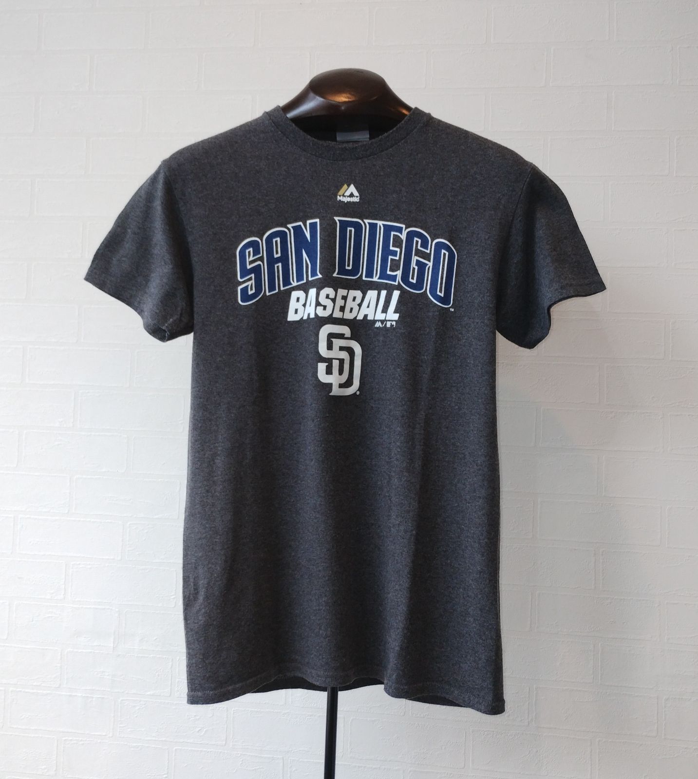 □ MLB □ Majestic マジェスティック □ San Diego サンディエゴ・パドレス BASEBALL プリントtシャツ □  NNN1239 - メルカリ