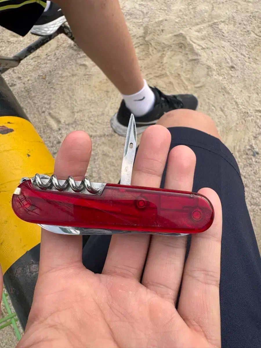 SWITZERLAND 個人保護用品