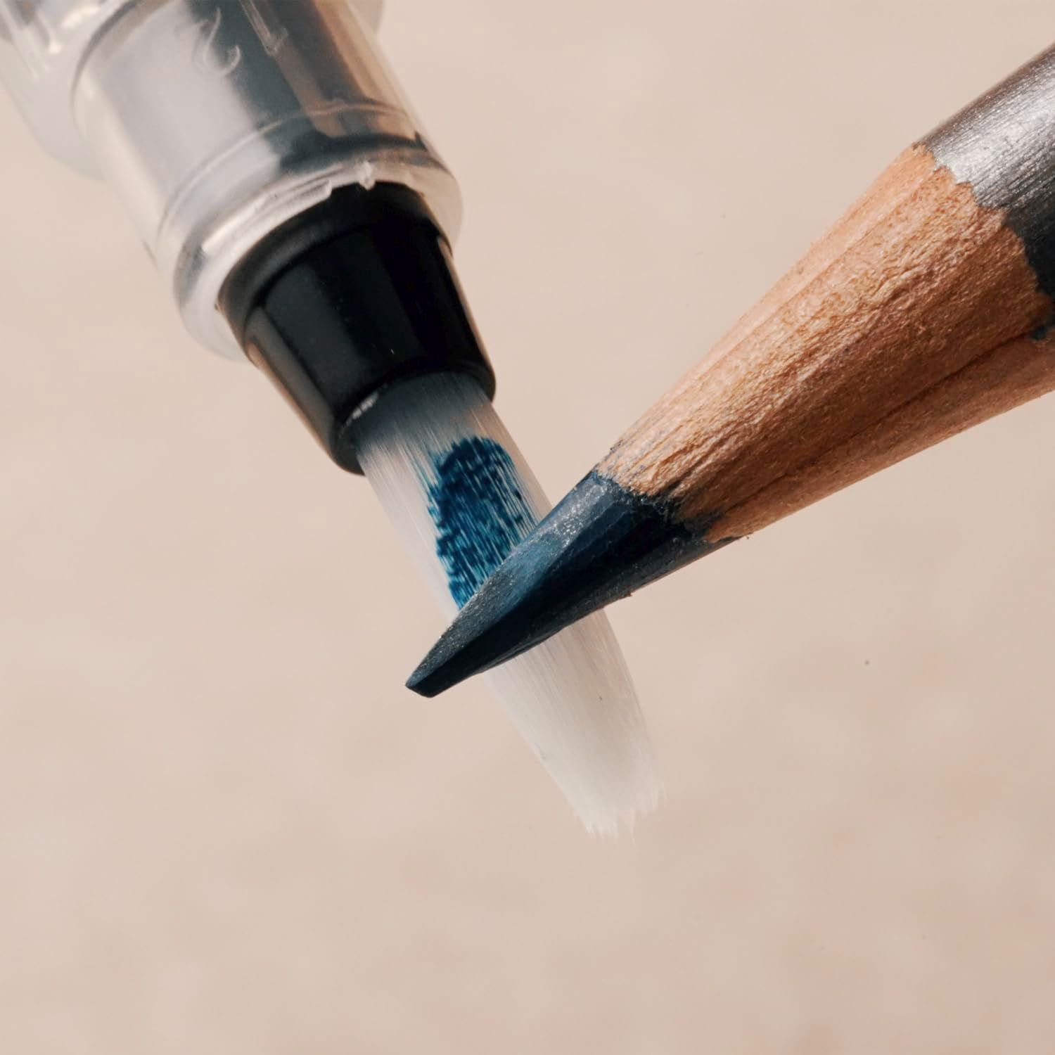 Derwent ダーウェント グラフィティント 24色セット 700803