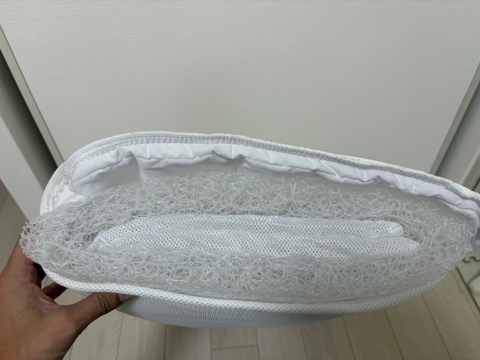 【美品】airweave メッシュ枕 ホワイト SーLine 美品】airweave メッシュ枕 ホワイト SーLine airweave メッシュ枕