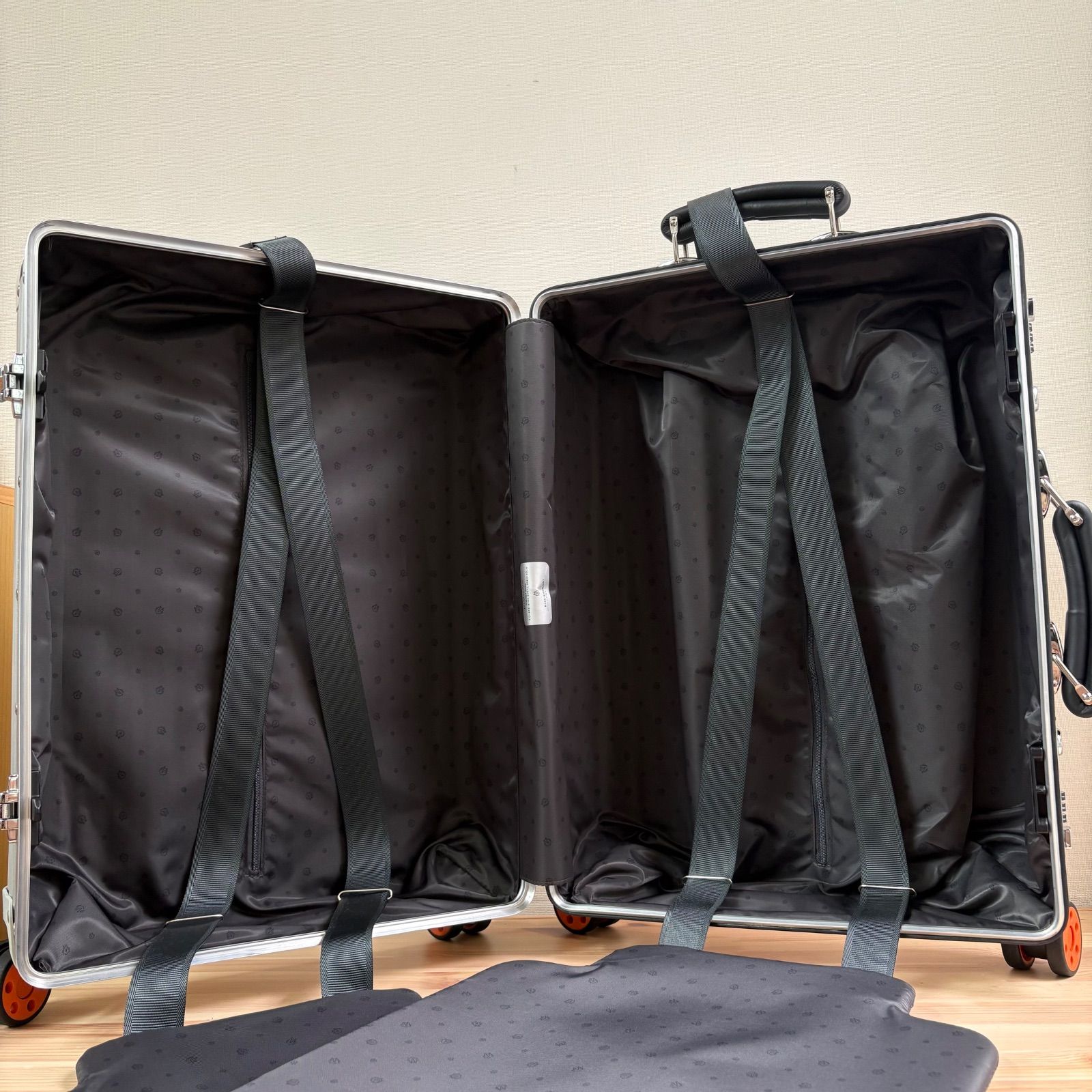 キャリーケース