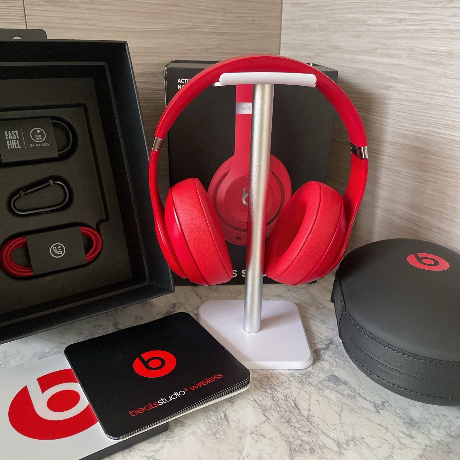 美品⭐︎ BEATS STUDIO3 WIRELESS レッド 完品 - メルカリ