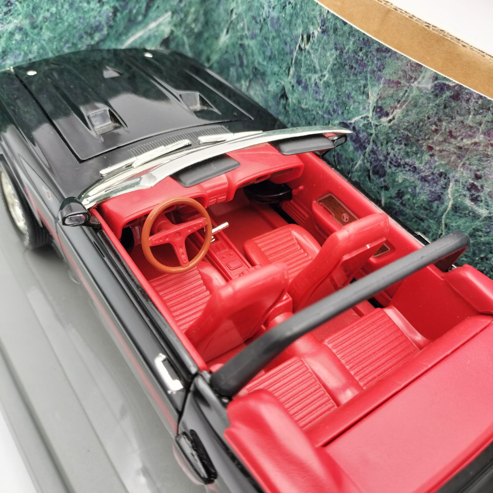 Ertl アメリカンマッスル   1/18  モンキーズモバイル 楽天市場】AUTO WORLD（オートワールド） The Monkee's Mobile 1