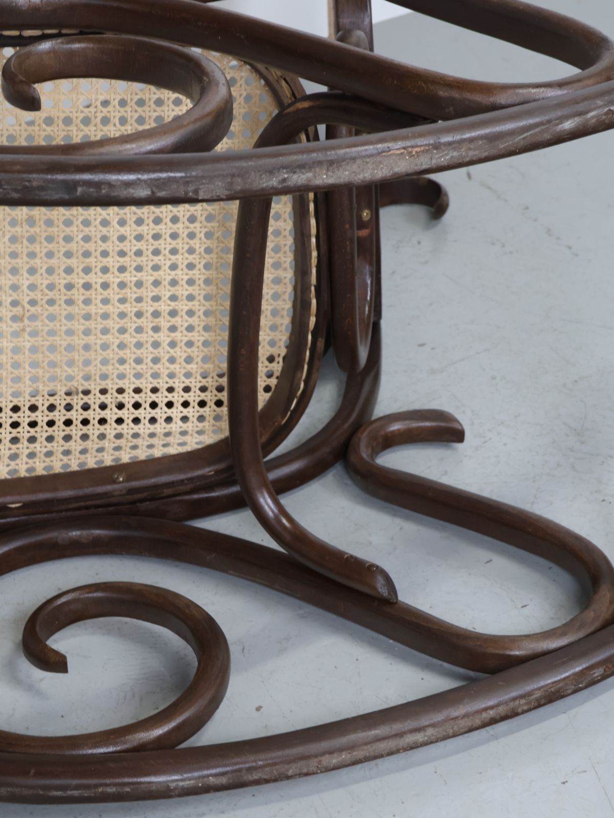 ビンテージ ベントウッド ロッキングチェア ラタン張り ZR24137