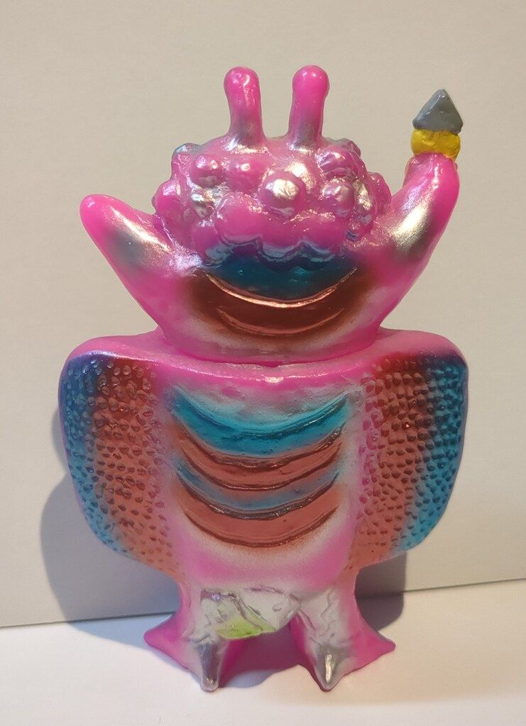 最新の激安 カニ よいこのかいじゅうソフビ ピンク成型 ピニャンガー星人 一般