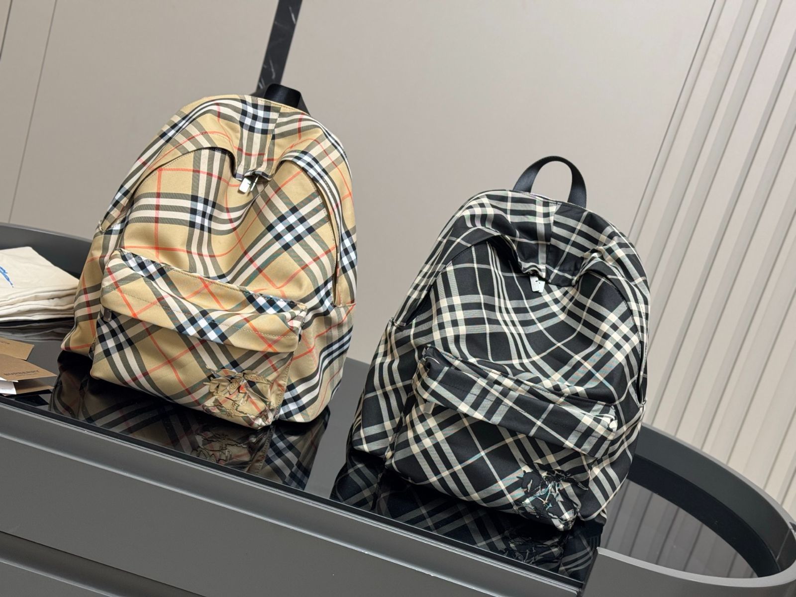 Burberry バーバリー