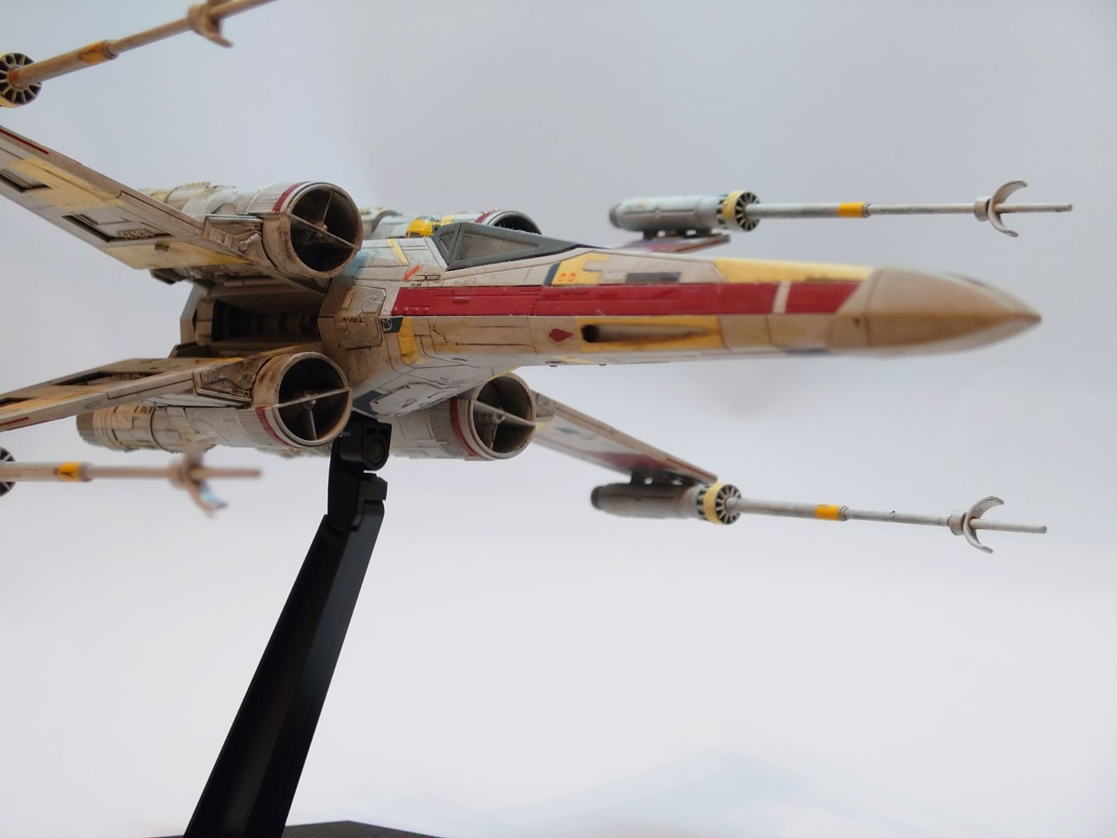 バンダイ スターウォーズ 1／72 Xウイング・スターファイター レッド中隊 1/72 Xウイング・スターファイターレッド中隊仕様 スペシャル