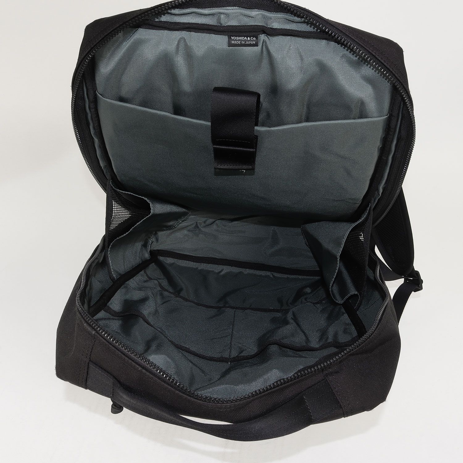 INTERACTIVE DAYPACK