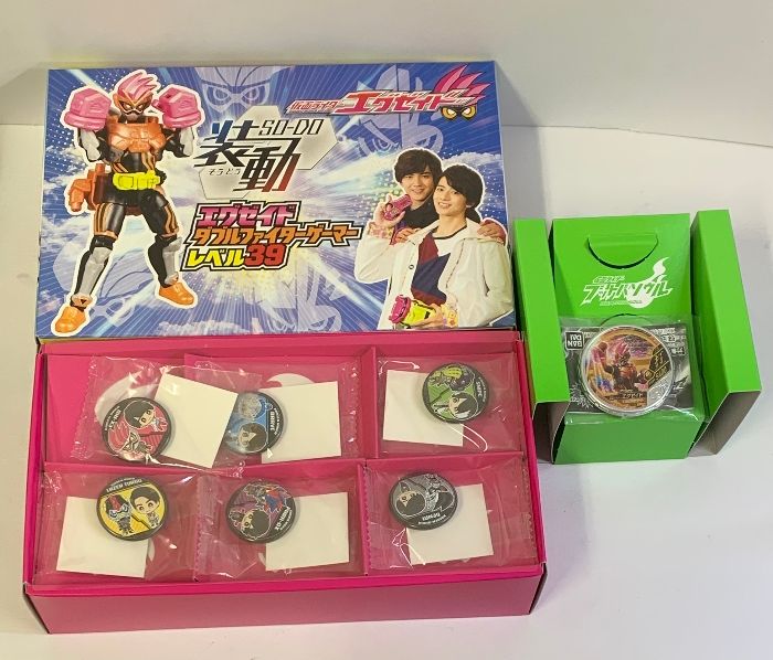 仮面ライダーエグゼイド 超全集 特別版 ハイパームテキBOX ※DXノックアウトファイター2 ガシャット欠品