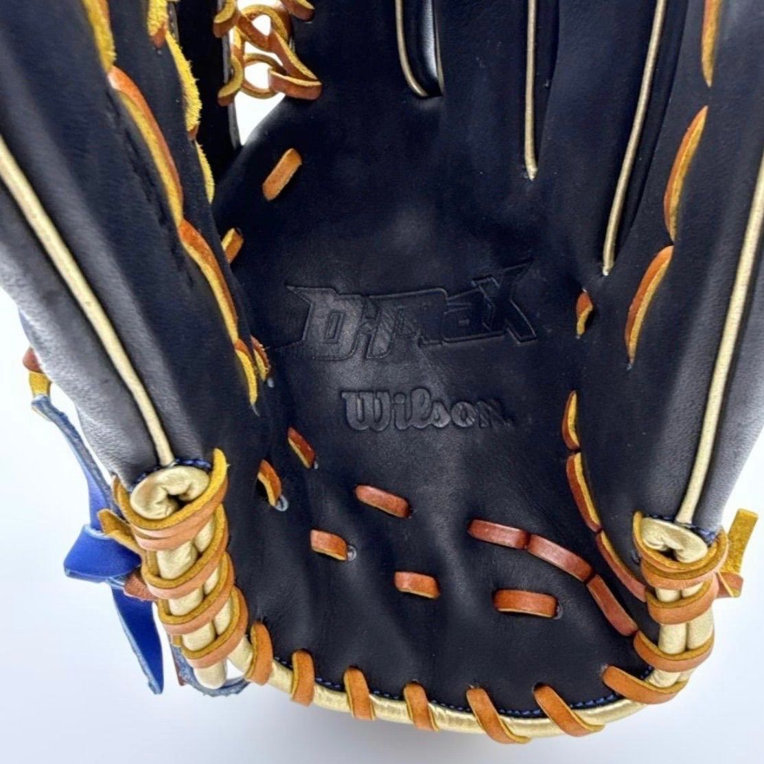 外野手用青×黒