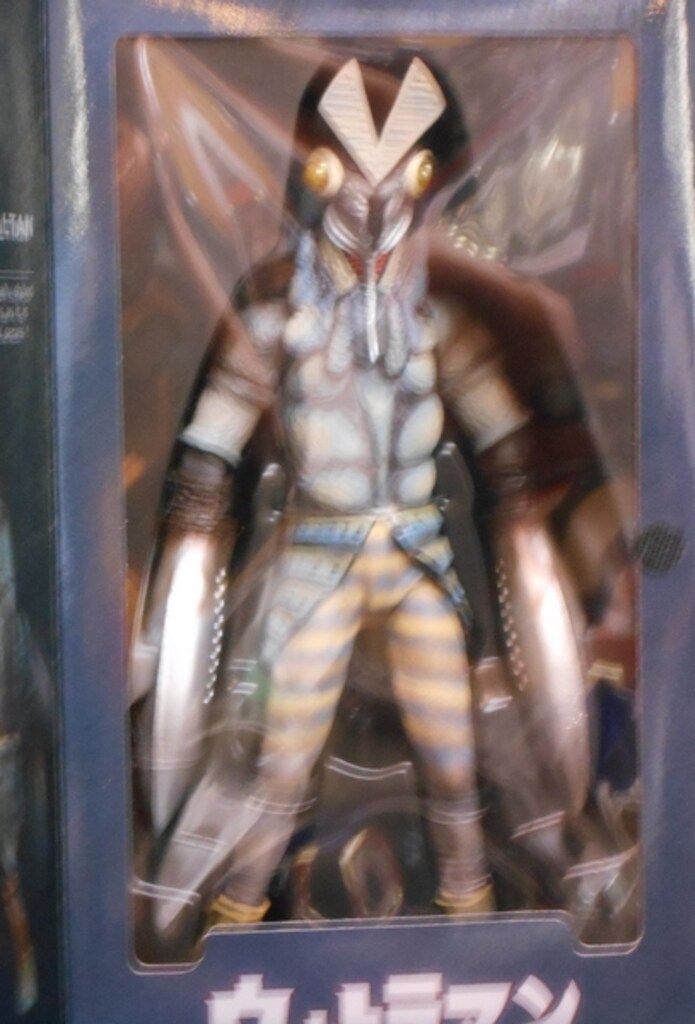 REAL ACTION HEROES ウルトラマン バルタン星人 RAH188 Amazon.co.jp: RAH リアルアクションヒーローズ バルタン星人 1