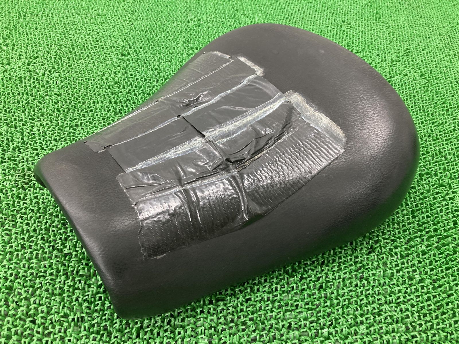 ST250 フロントシート 26G0 スズキ 純正 中古 バイク 部品 NJ4AA