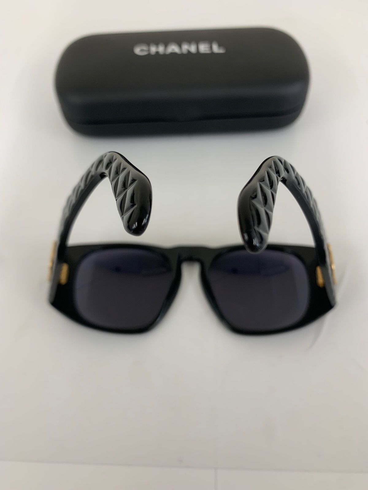 CHANEL シャネル マトラッセ ブラック サングラス 良品 CHANEL シャネル サングラス マトラッセ 黒 ブラック
