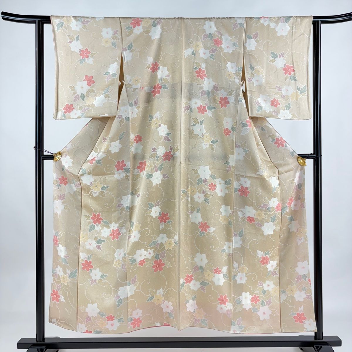 小紋 身丈153cm 裄丈61.5cm S 袷 草花 唐草 ベージュ 正絹 秀品