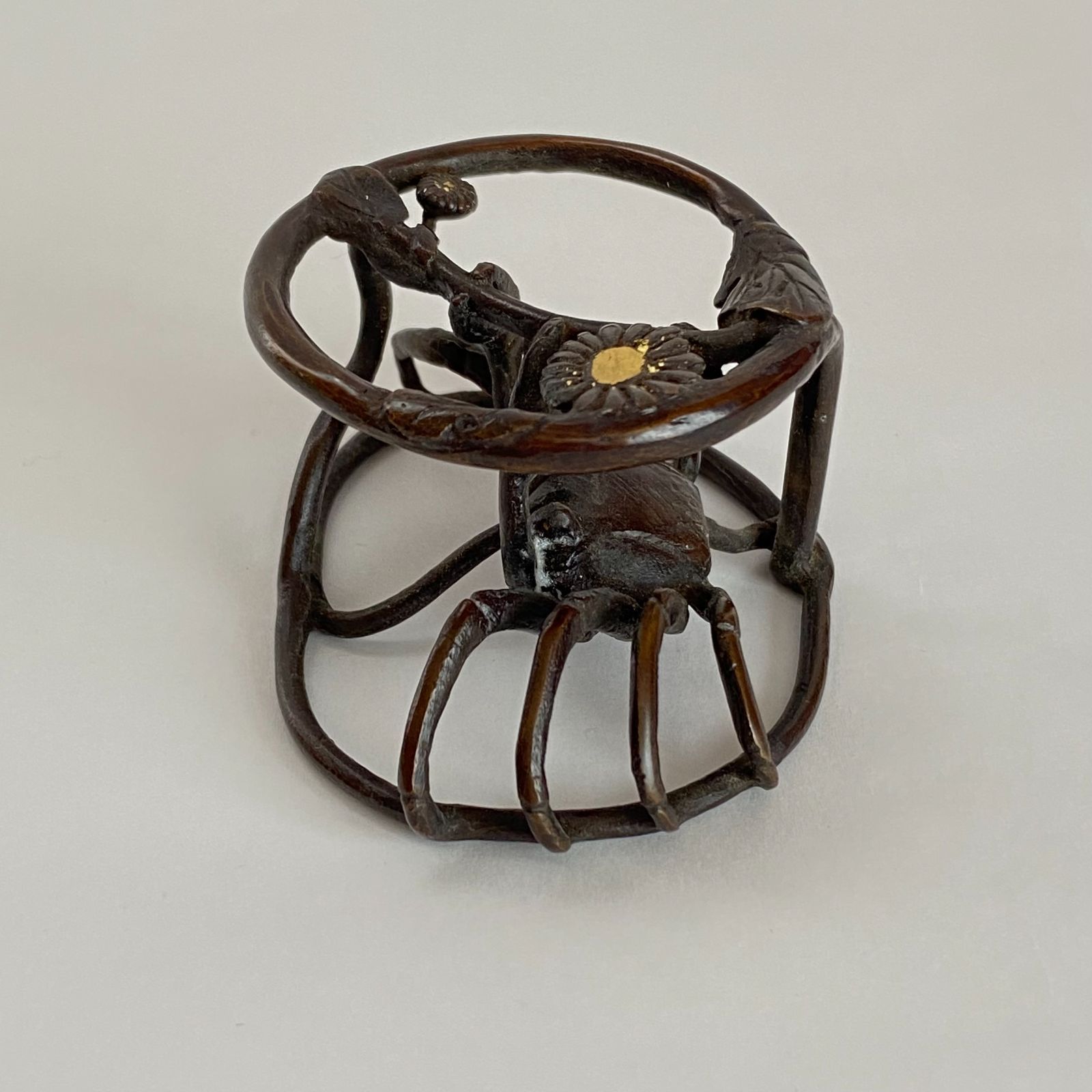 唐銅 華甲蓋置 菊蟹 廣上精一(蒼雲)作 光悦寺 山下恵光師書付 共