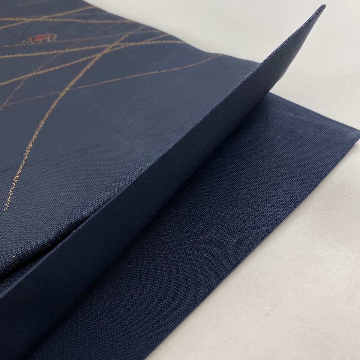 袋帯 美品 秀品 夏帯 紗 関西仕立て 虫 芝 金糸 紺色 お太鼓柄 正絹  