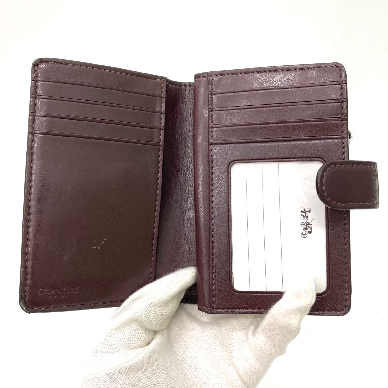 【新品】Coach - iPhone 15 - シグネイチャー柄 ブラウン② Coach - iPhone 15 - シグネイチャー柄 ブラウン
