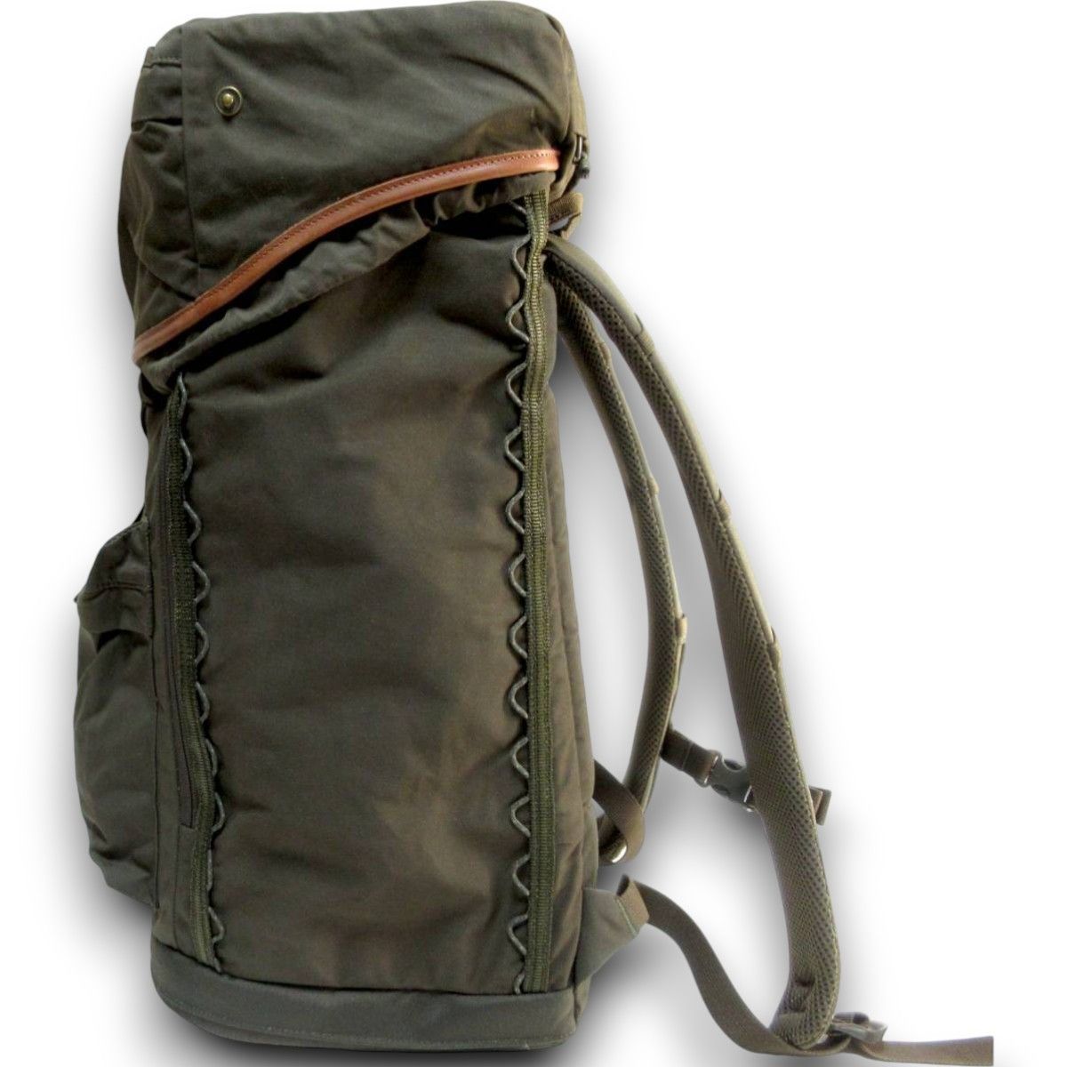 新品 FJALL RAVEN フェールラーベン フレーム入り 防水 高耐久 新品 FJALL RAVEN フェールラーベン フレーム入り 防水 高耐久