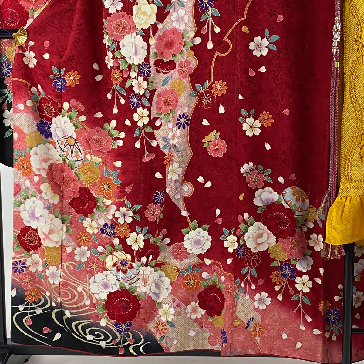 振袖 身丈157cm 裄丈67cm M 袷 袋帯フルセット 桜 鞠 金糸 金彩 振袖 身丈157cm 裄丈67cm M 袷 袋帯フルセット 桜 鞠 金糸 金彩