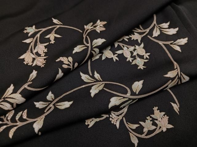 平和屋着物●上質な小紋 草花文 黒地 金彩 正絹 AABC4463ph