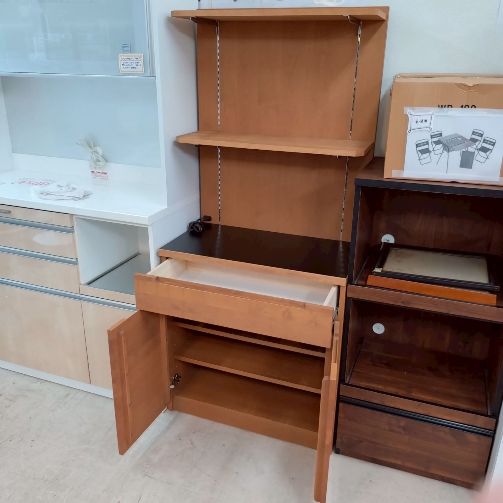 幅800×奥行450×高さ1796mm C9393