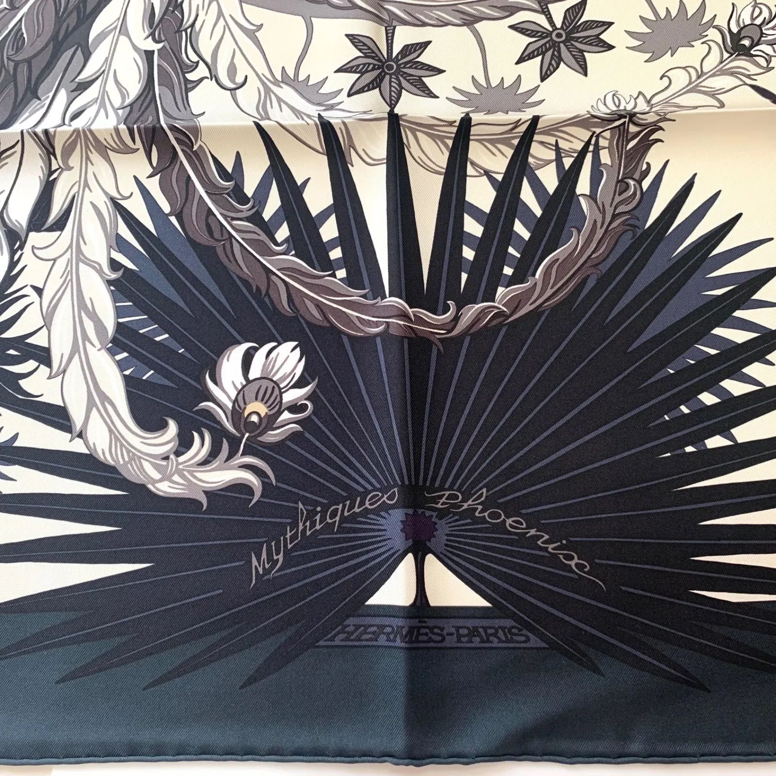 HERMES エルメス カレ90 スカーフ Mythiques Phoenix/不死鳥の