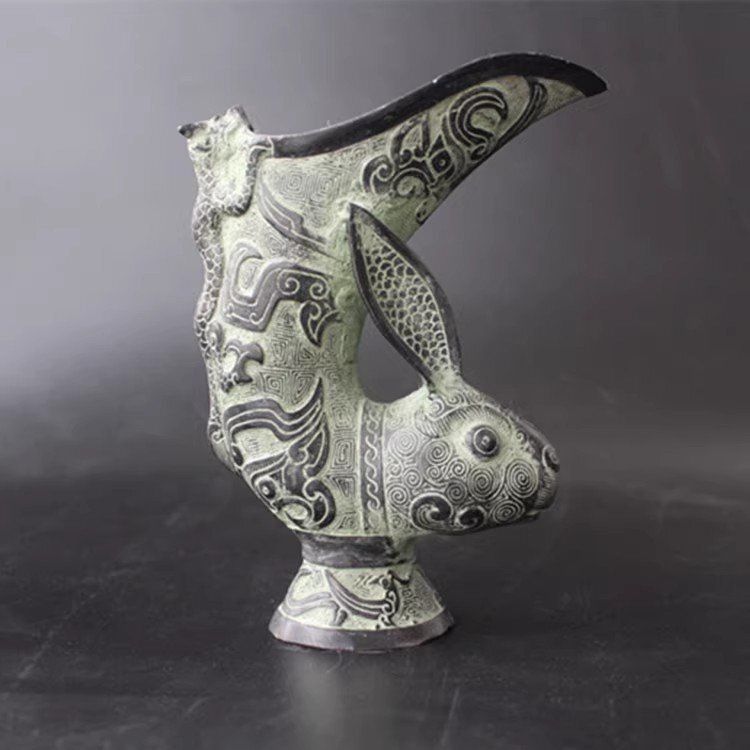 旧蔵 金属製 浮き彫り 兎模様 動物様 酒器 祭器 盃 杯 収蔵品 鑑賞 中国美術品