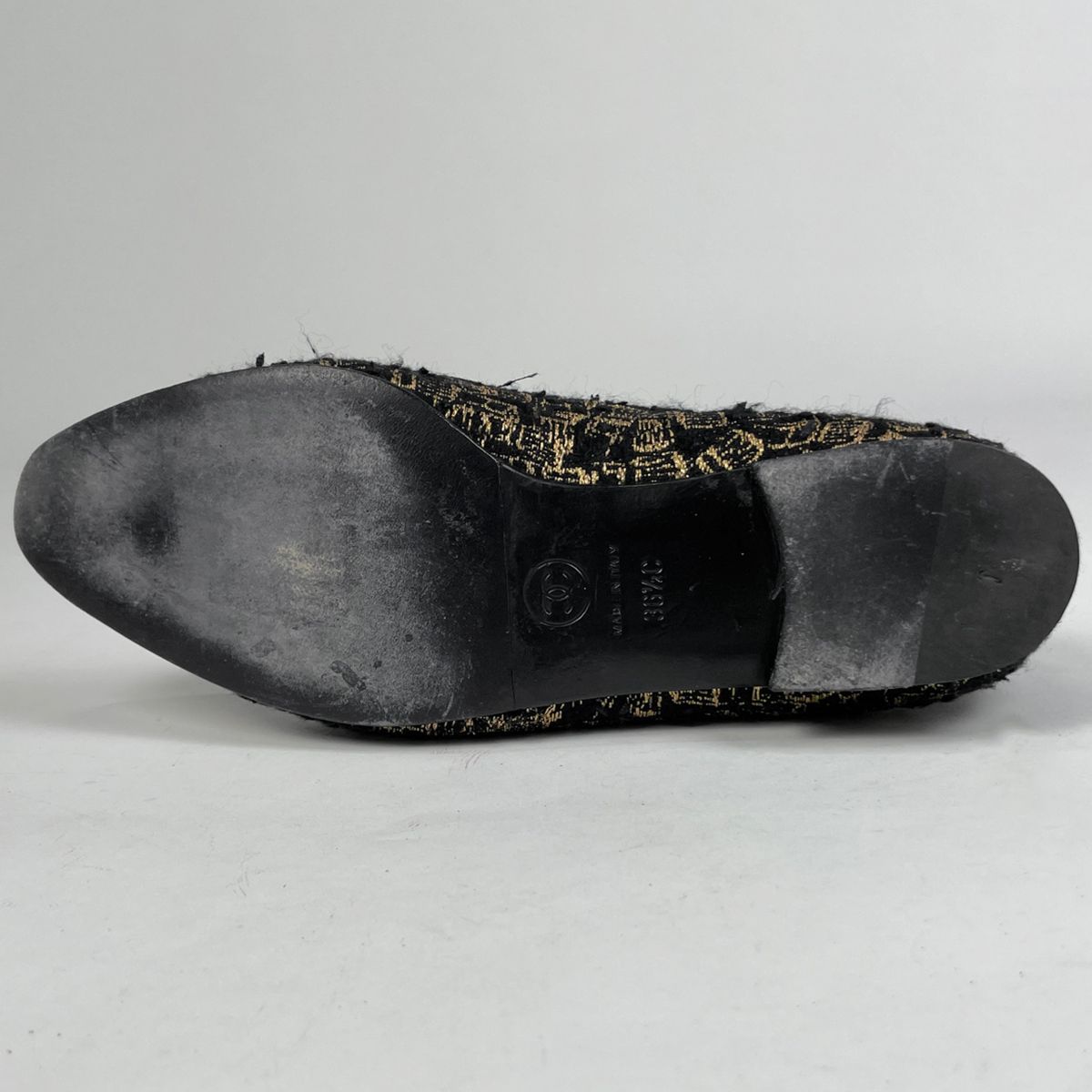 シャネル CHANEL ココマーク パンプス ライオンチャーム 靴 パンプス ファブリック スエード ブラック ゴールド レディース