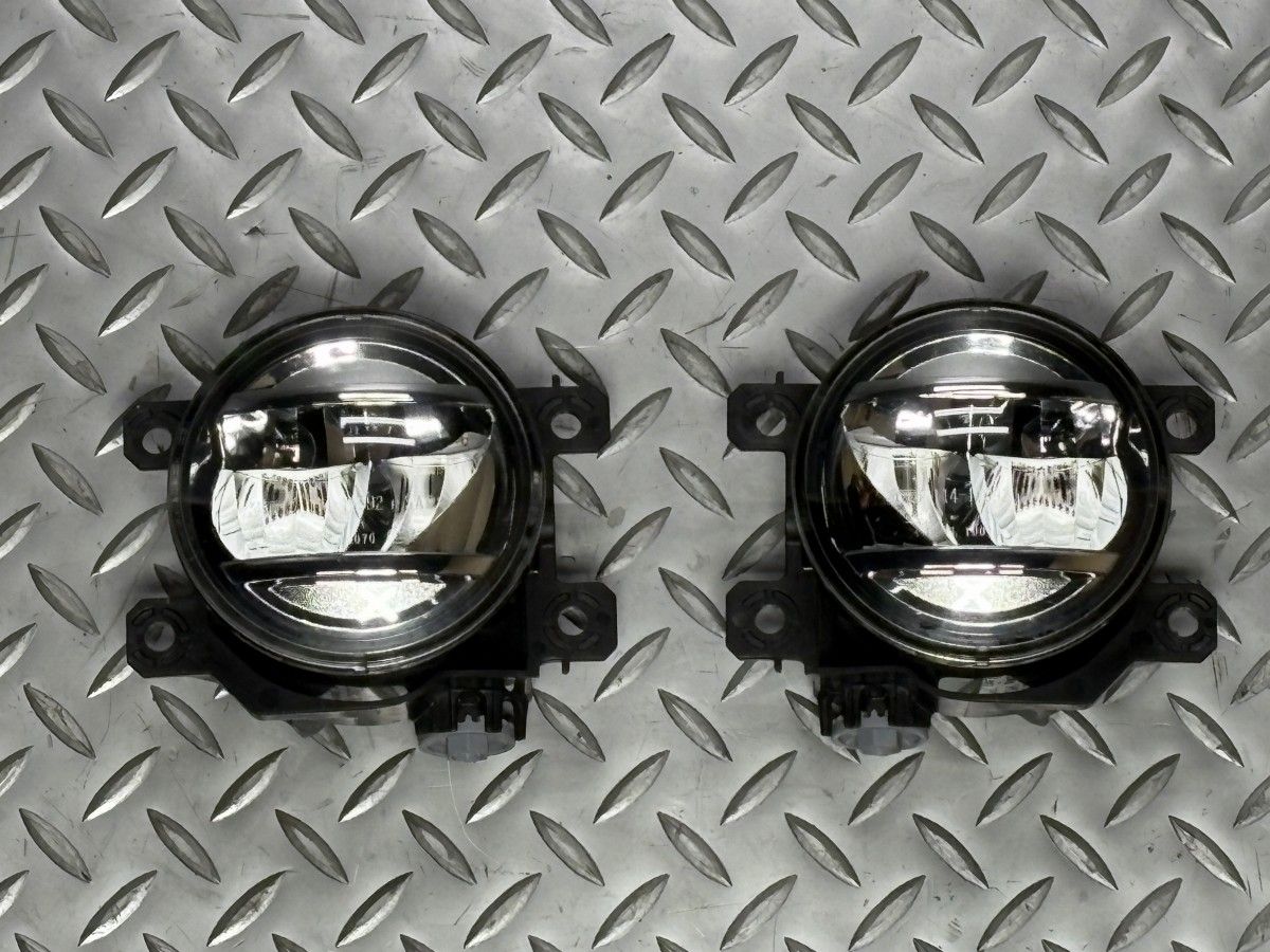 送料無料【新車外し】スバル 純正 フォグランプ左右セット フォグ