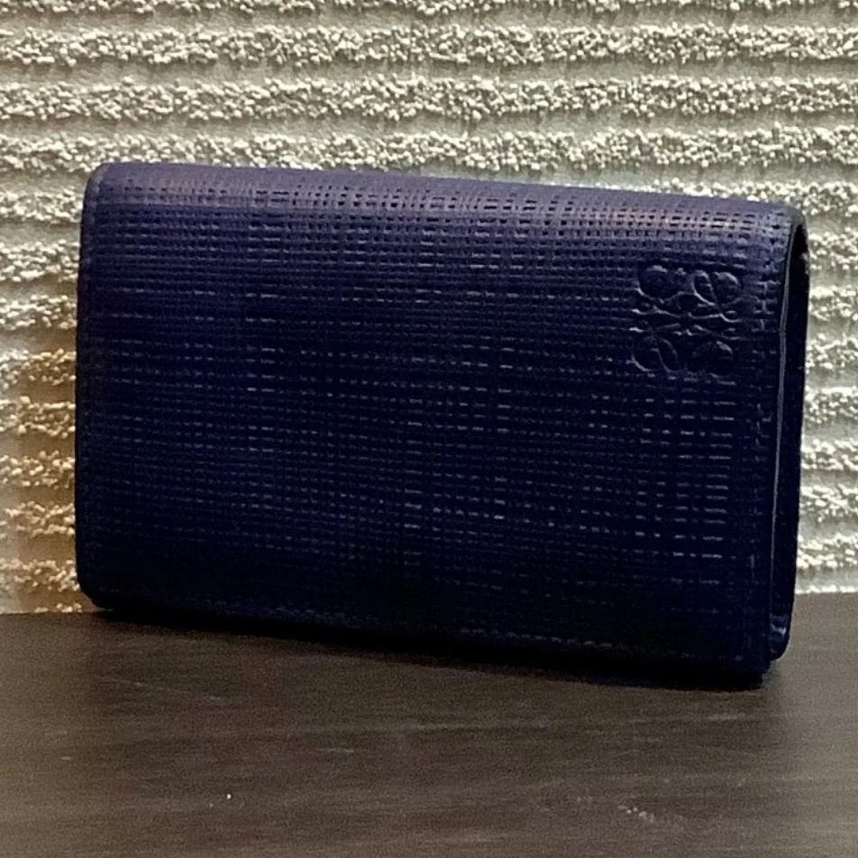 10 22までの 価格 ロエベ LOEWE アナグラム 型押し カードケース 名刺入れ カード入れ 名刺ケース レザー 紺 ネイビー ビジネス G 108 A 25121