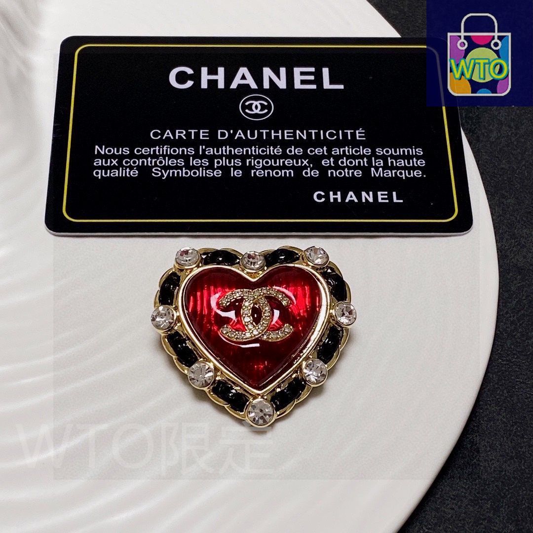 入荷情報♪ CHANEL ブローチ 今日特価】Chanel シャネル 新入荷 ブローチ - メルカリ