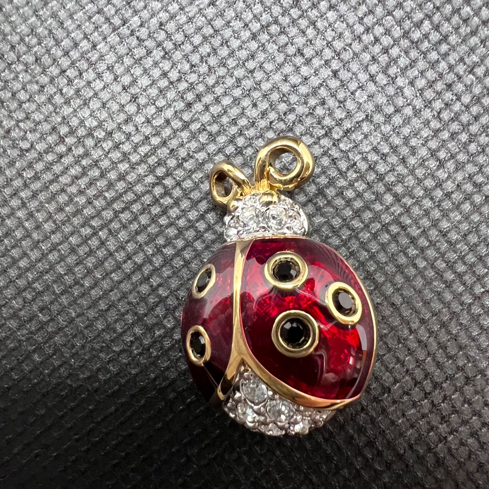 スワロフスキー ブローチ てんとう虫 スワロフスキーてんとう虫☆美品