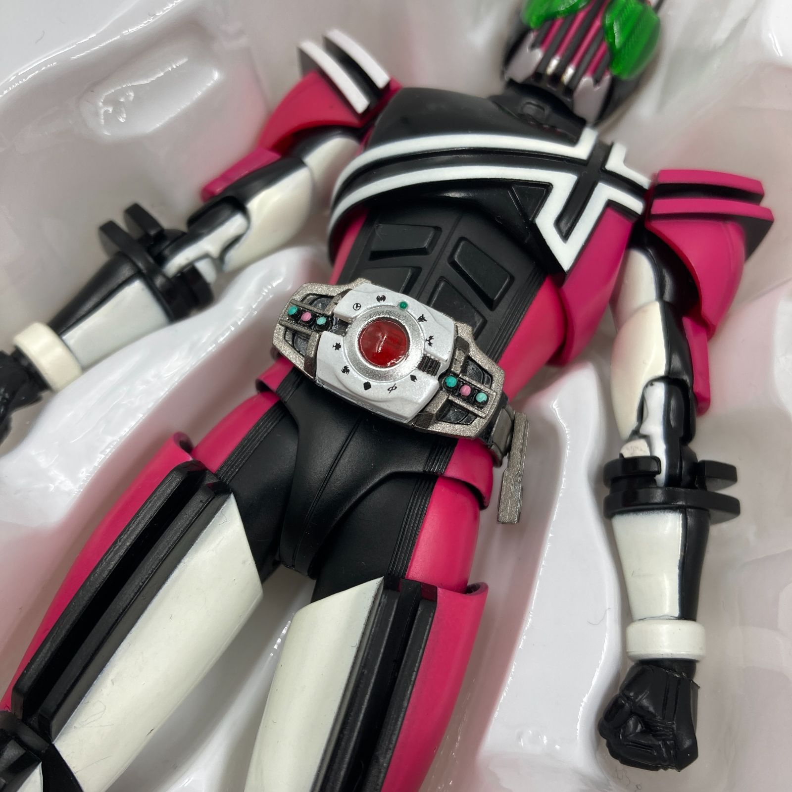 中古/C】S.H.Figuarts(真骨彫製法) 仮面ライダーディケイド - メルカリ